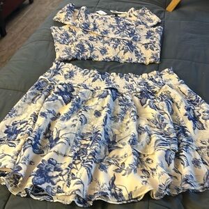 Cute 2 piece set.  Brand new with tags